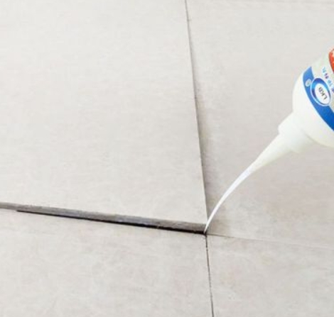 古丈瓷砖空鼓维修公司分享卫生间瓷砖脱落的原因可能有以下几点